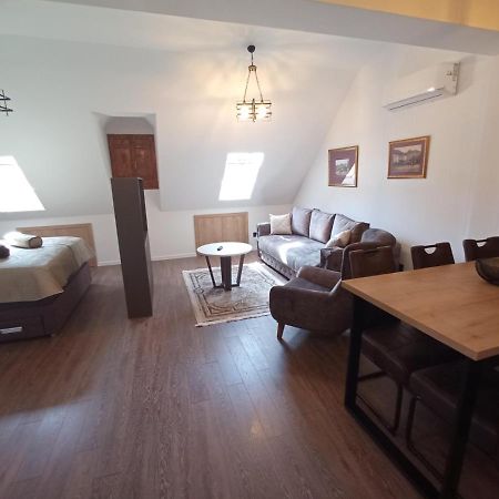 Apartmani Fantasia Cetinje Exterior photo