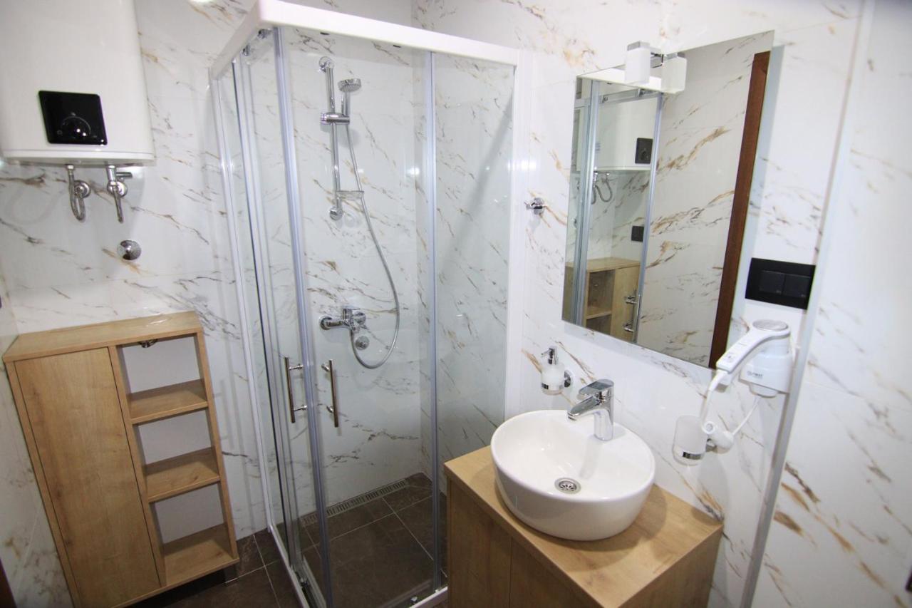 Apartmani Fantasia Cetinje Exterior photo