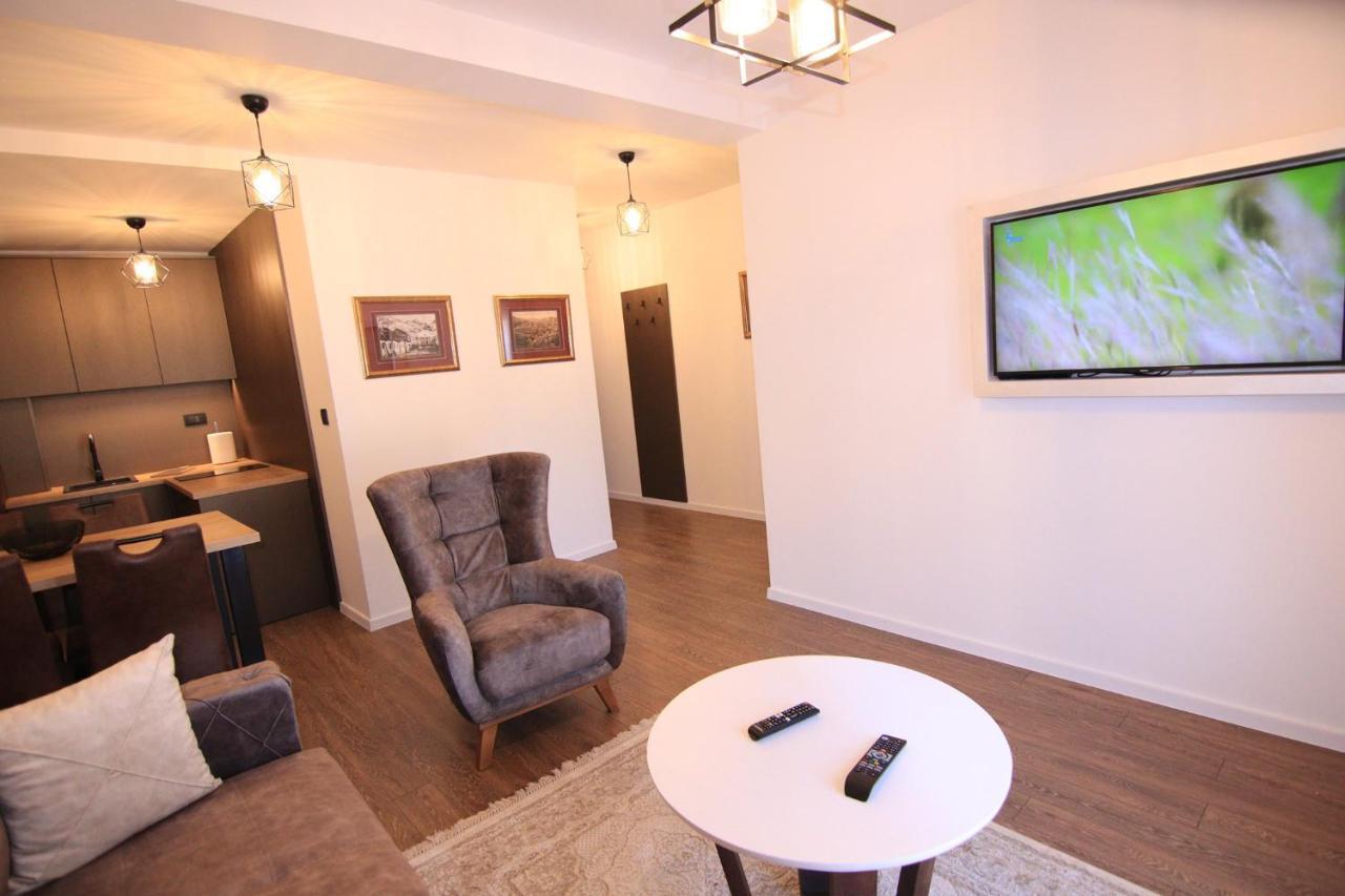 Apartmani Fantasia Cetinje Exterior photo