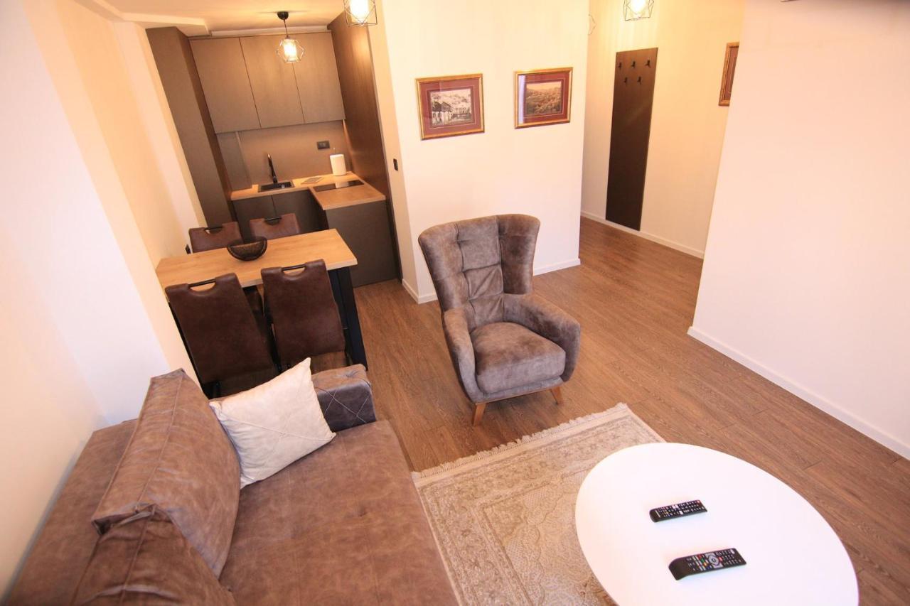 Apartmani Fantasia Cetinje Exterior photo