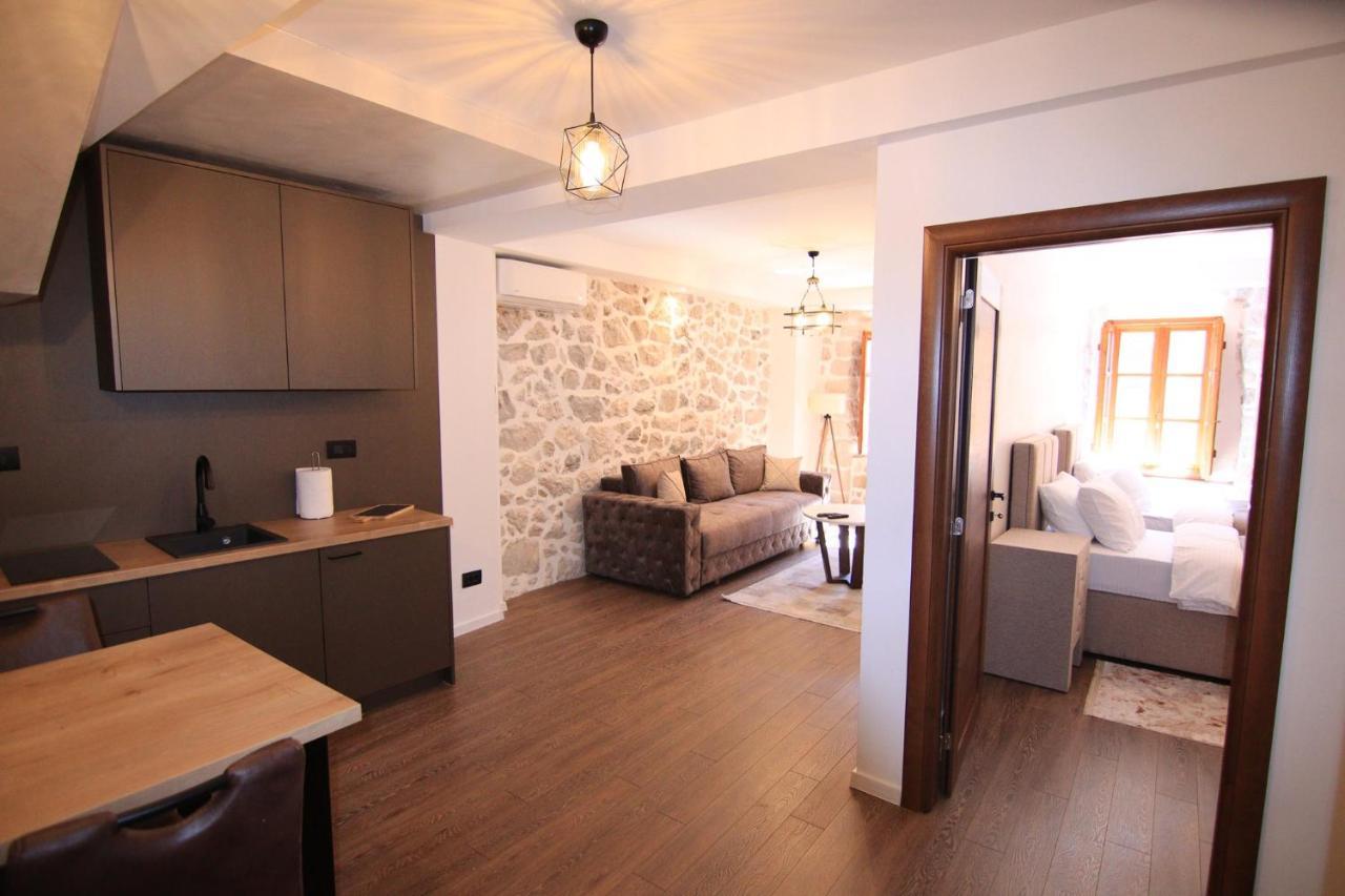 Apartmani Fantasia Cetinje Exterior photo