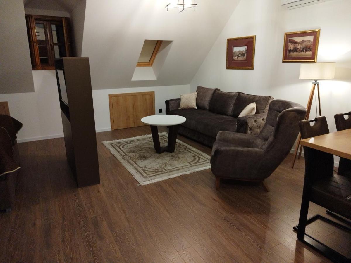 Apartmani Fantasia Cetinje Exterior photo