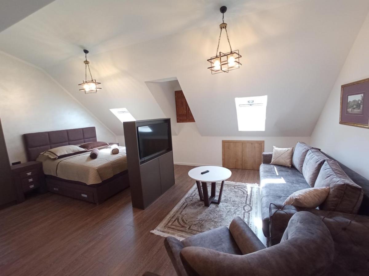 Apartmani Fantasia Cetinje Exterior photo